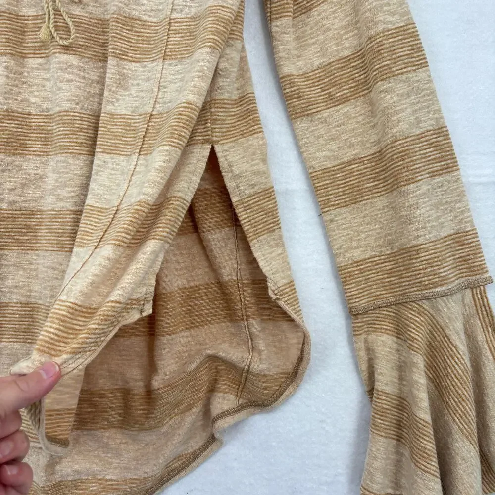 Free‎ People Blouse Size XS Tan Stripe Flare Sleeve Stretch Knit Oversized Boho